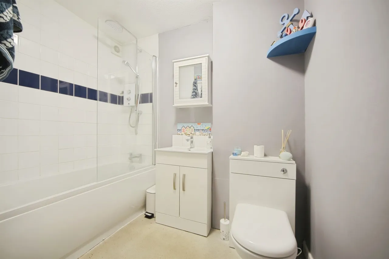 Hamilton Court, Taunton, TA1, photo 5