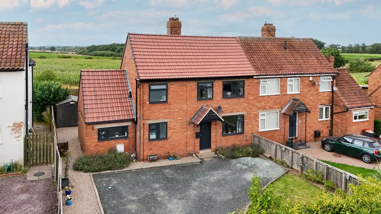 3 bed house for sale — Marlbrook Way, Roden, Telford TF6 6BN
