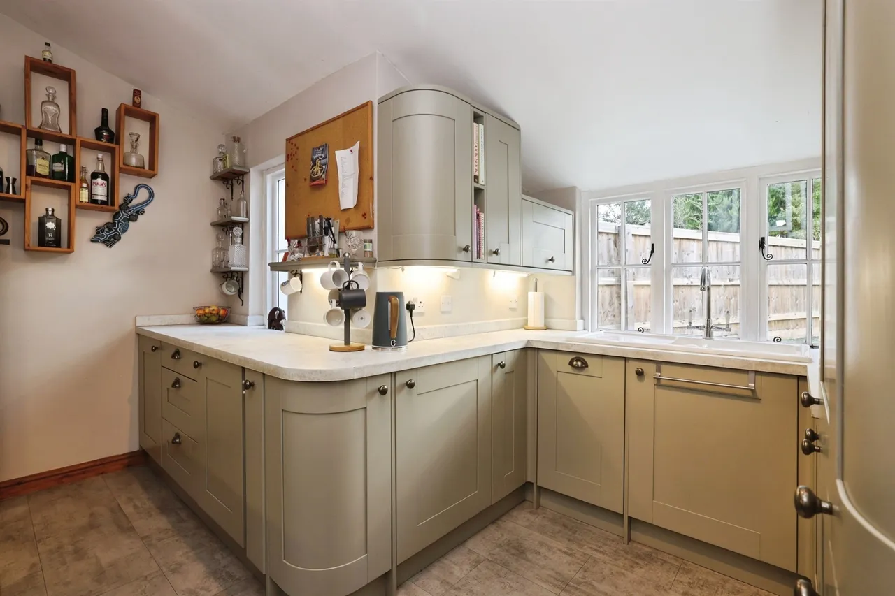 East Tytherton, Chippenham, SN15, photo 2