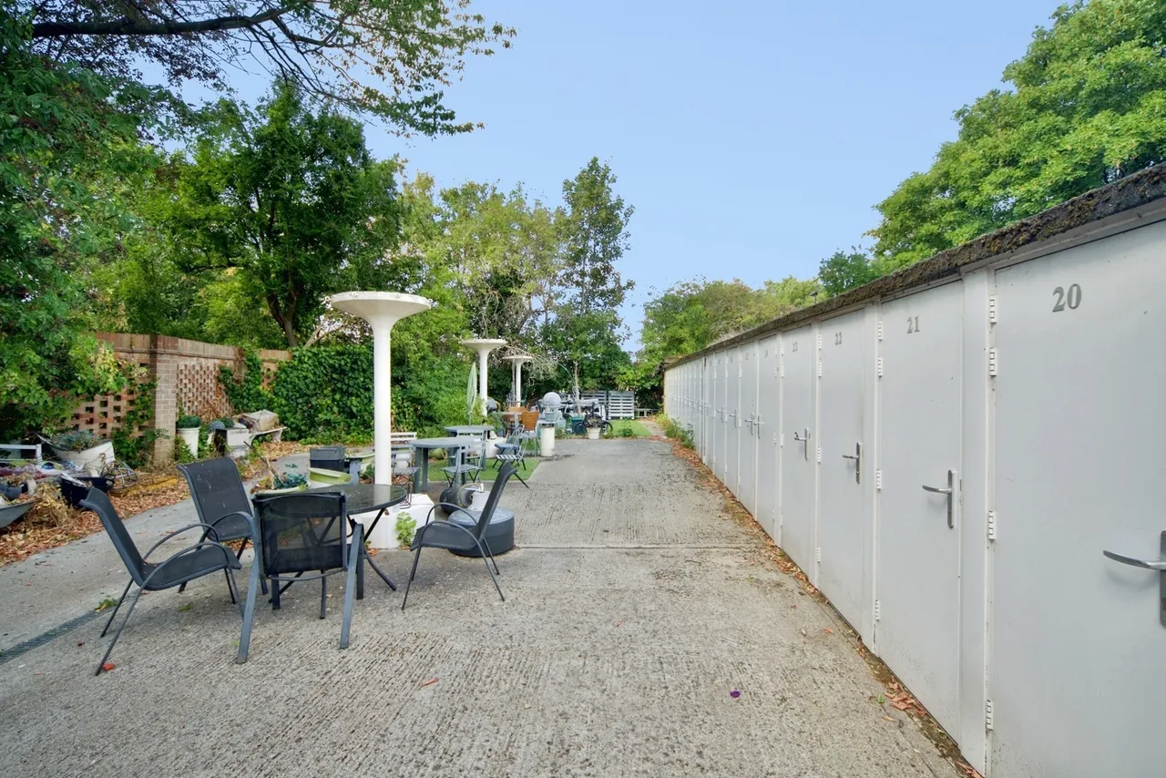 Cedars Court, Edmonton, N9, photo 10