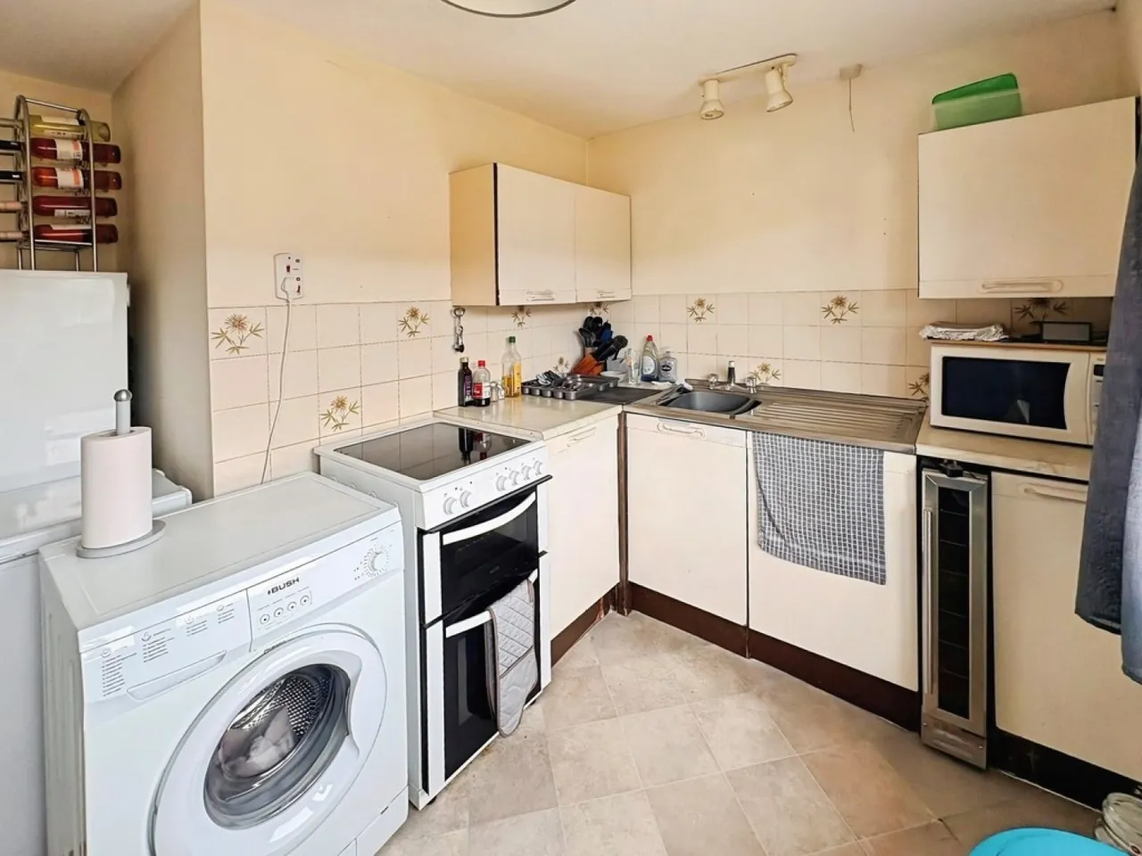 Bijou Court, Kingsholm Road, Gloucester, photo 4