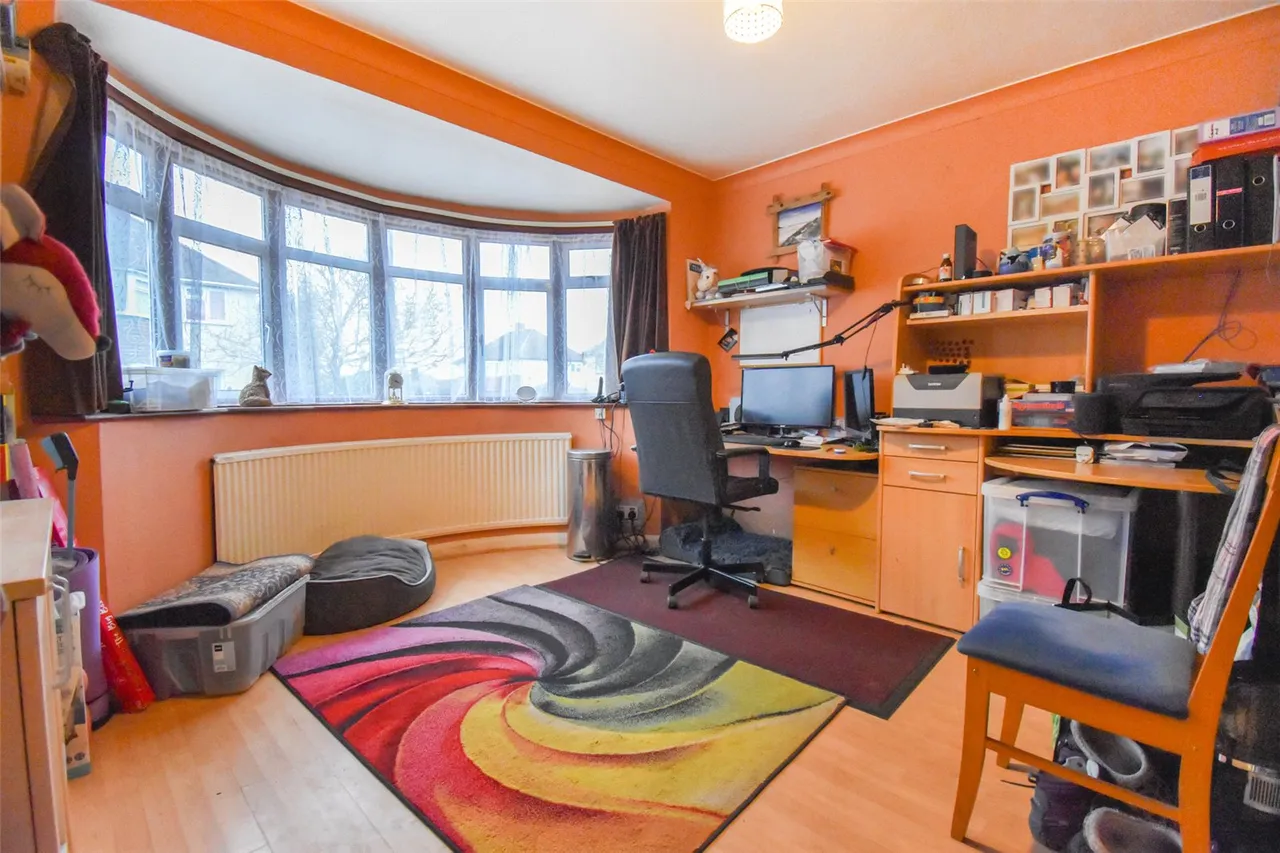 Gillian Avenue, Aldershot, Hampshire, GU12 4HS, photo 21