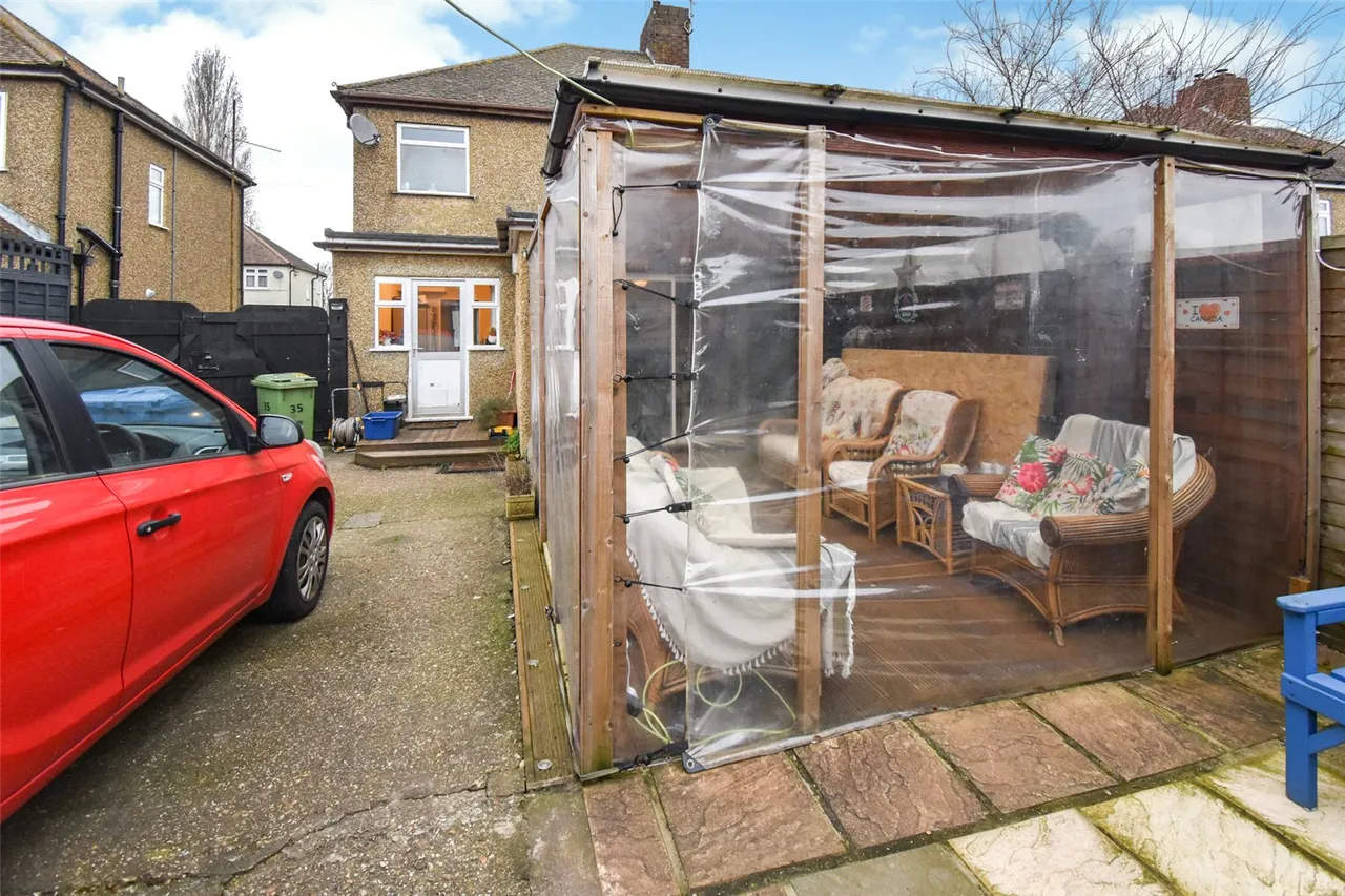 Gillian Avenue, Aldershot, Hampshire, GU12 4HS, photo 22