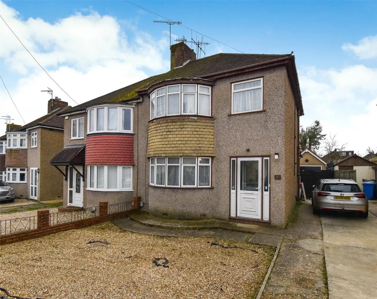 3 bed house for sale — Gillian Avenue, Aldershot, Hampshire, GU12 4HS