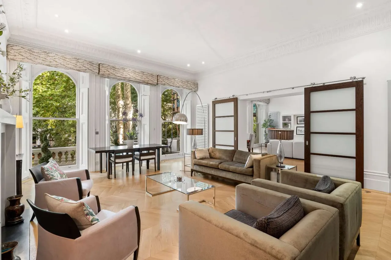 Cornwall Gardens, London, SW7 4AZ, photo 2