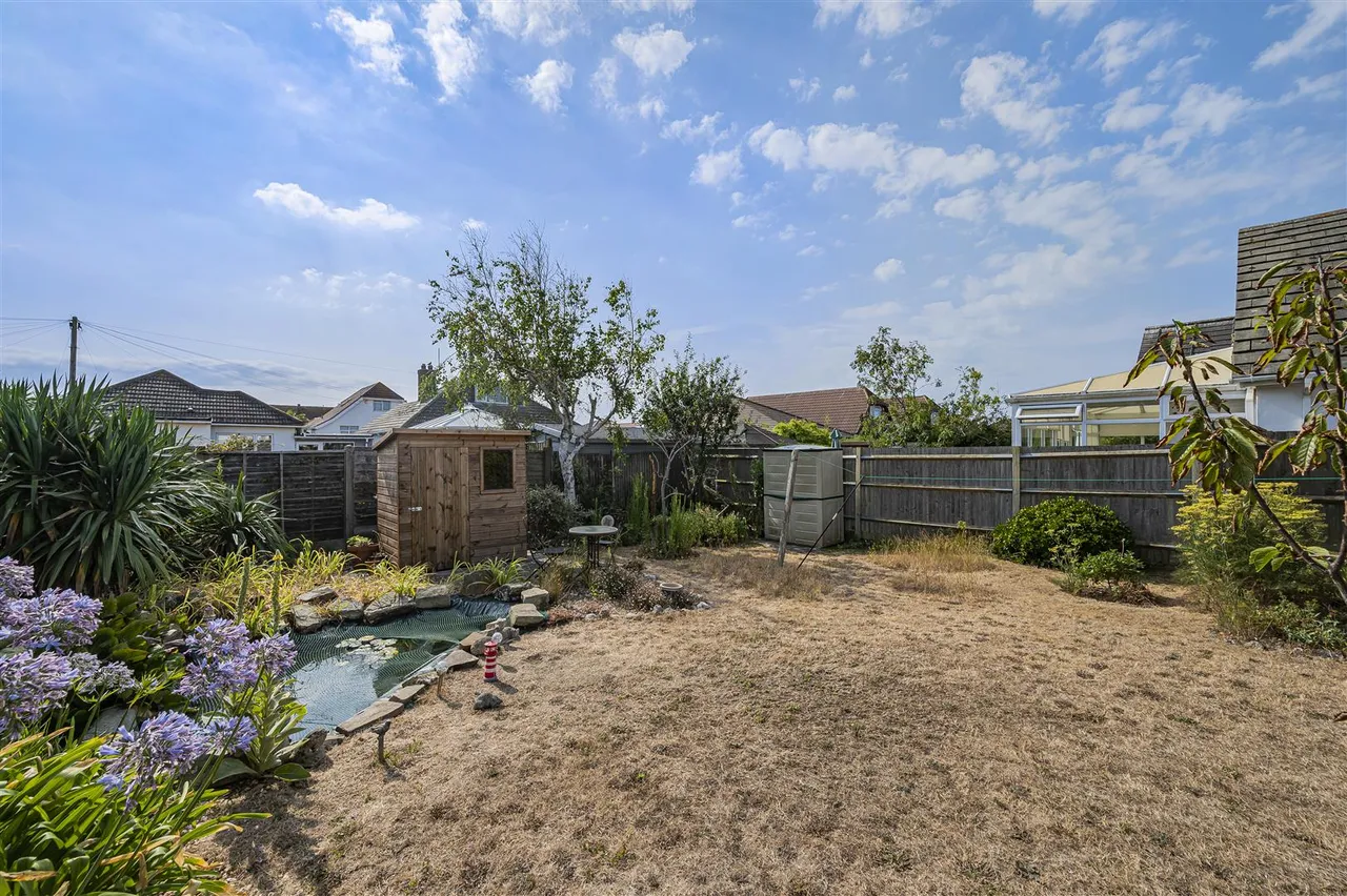 Horsham Avenue, Peacehaven, photo 24