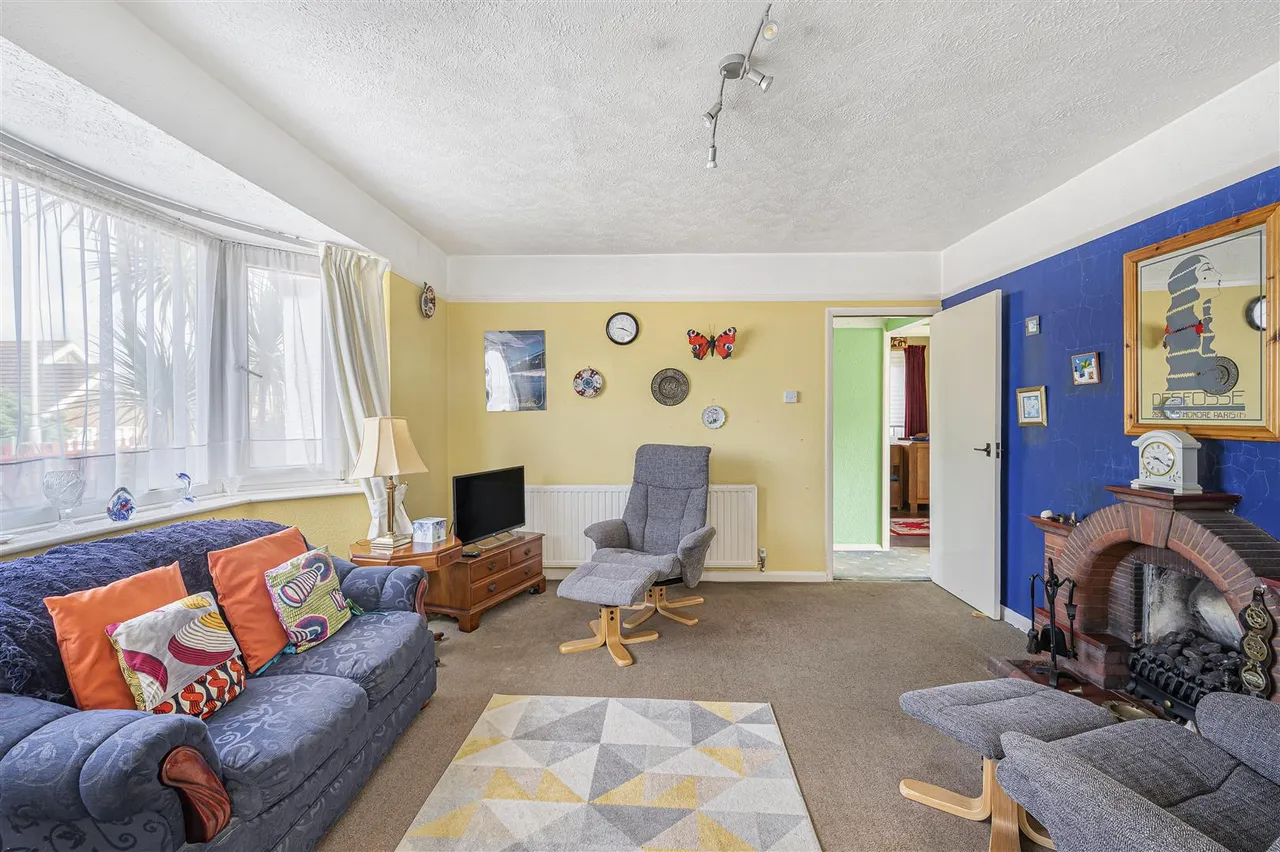 Horsham Avenue, Peacehaven, photo 18