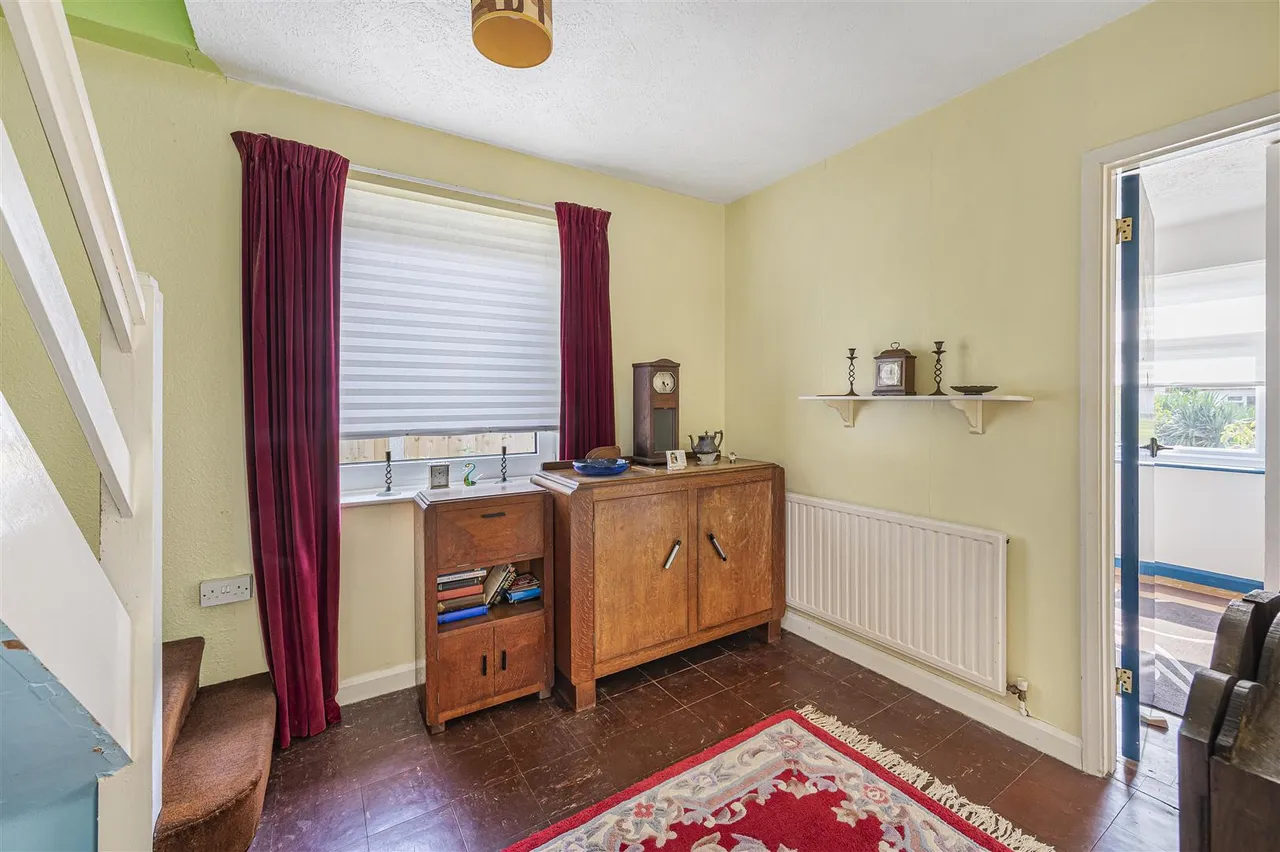 Horsham Avenue, Peacehaven, photo 9