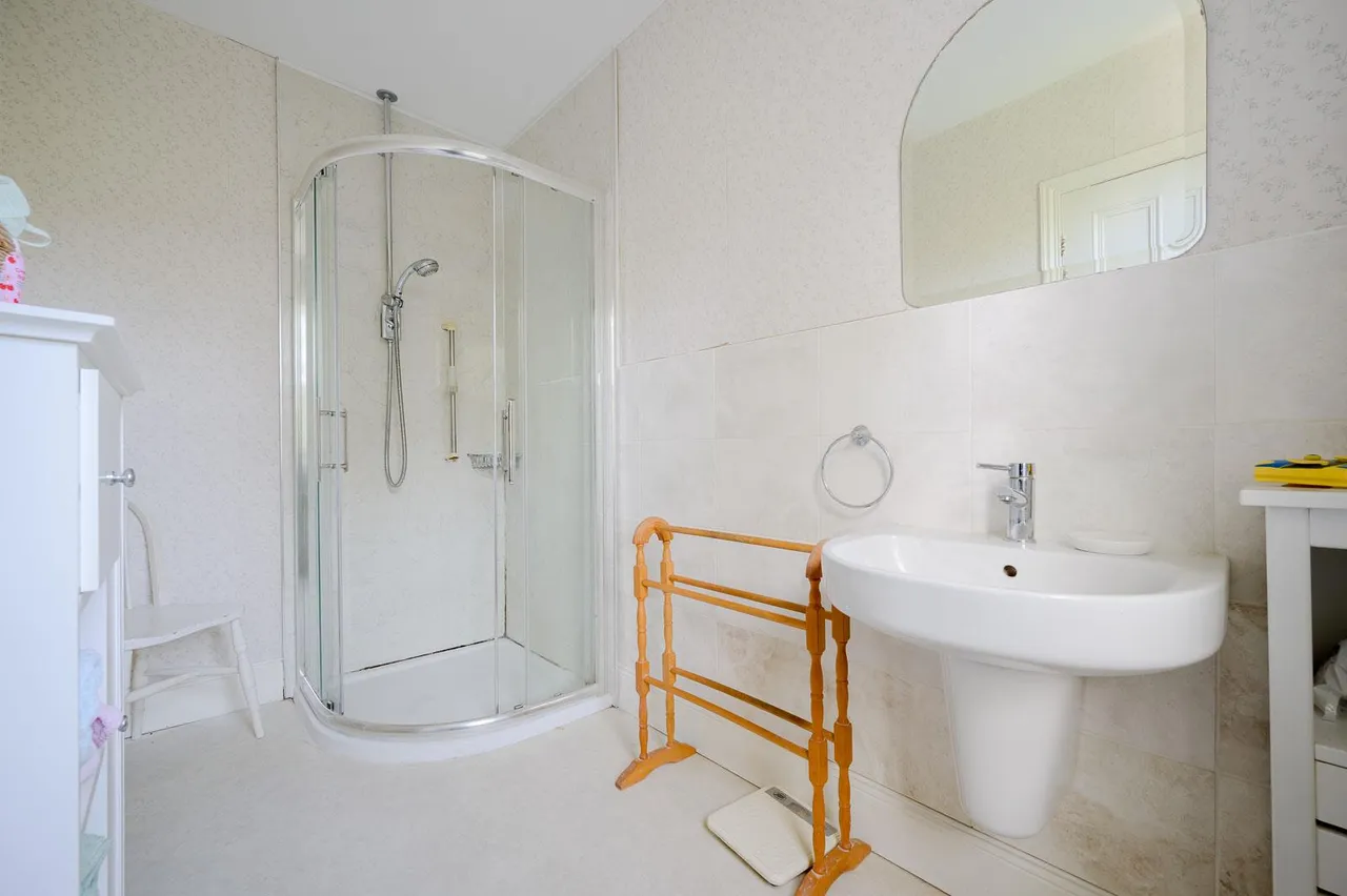 Demesne Road, holywood, BT18, photo 16
