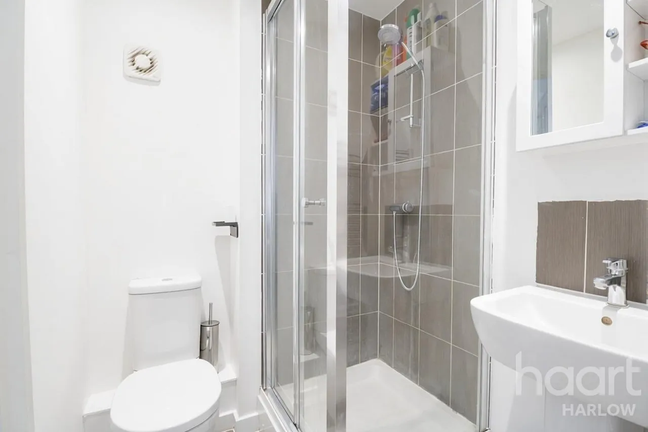 Juniper Road, Harlow, CM17, photo 12