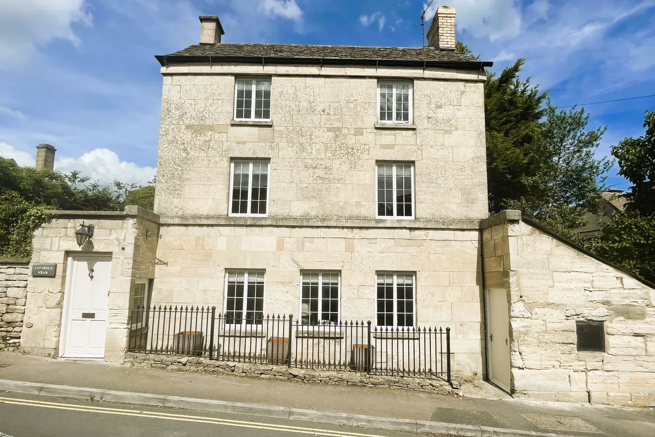 3 bed house for sale — Gloucester Street, Painswick, Stroud,...