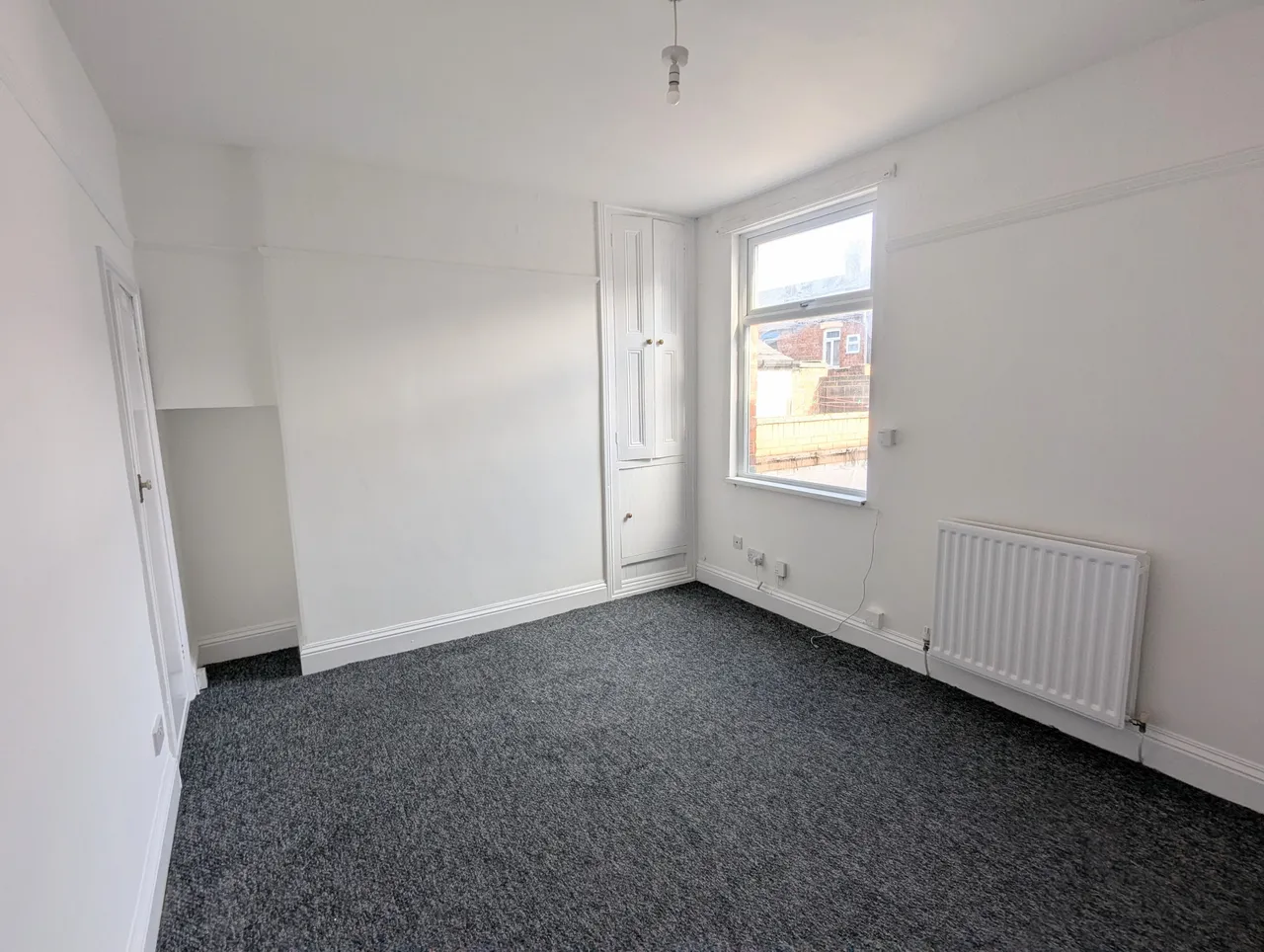 Marshall Street/Denes, DL3, photo 4