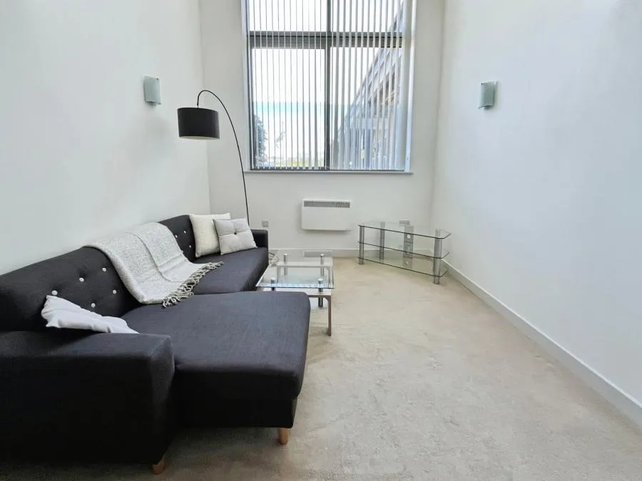 Evening Star Lane, Swindon, SN2, photo 3