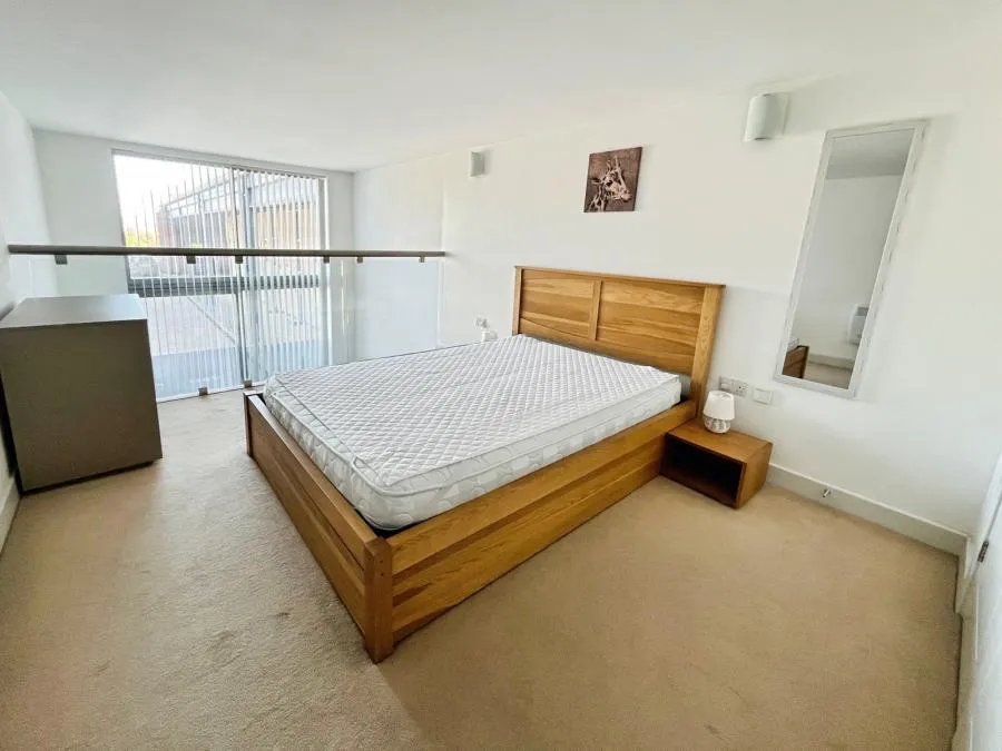 Evening Star Lane, Swindon, SN2, photo 7