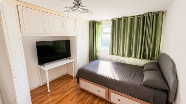 Stanhope Road, Rainham, Havering, RM13 7RP, photo 6