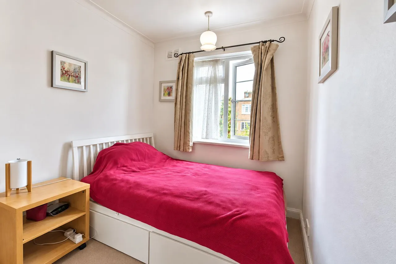 Sheen Court, Richmond, TW10, photo 7