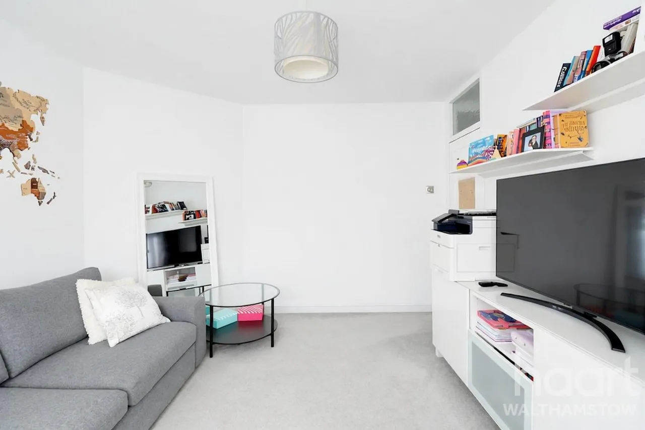 Kingsley Gardens, Chingford, E4, photo 4