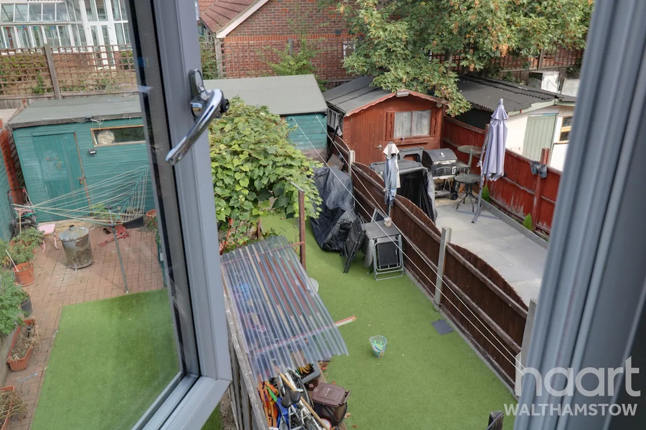 Kingsley Gardens, Chingford, E4, photo 10