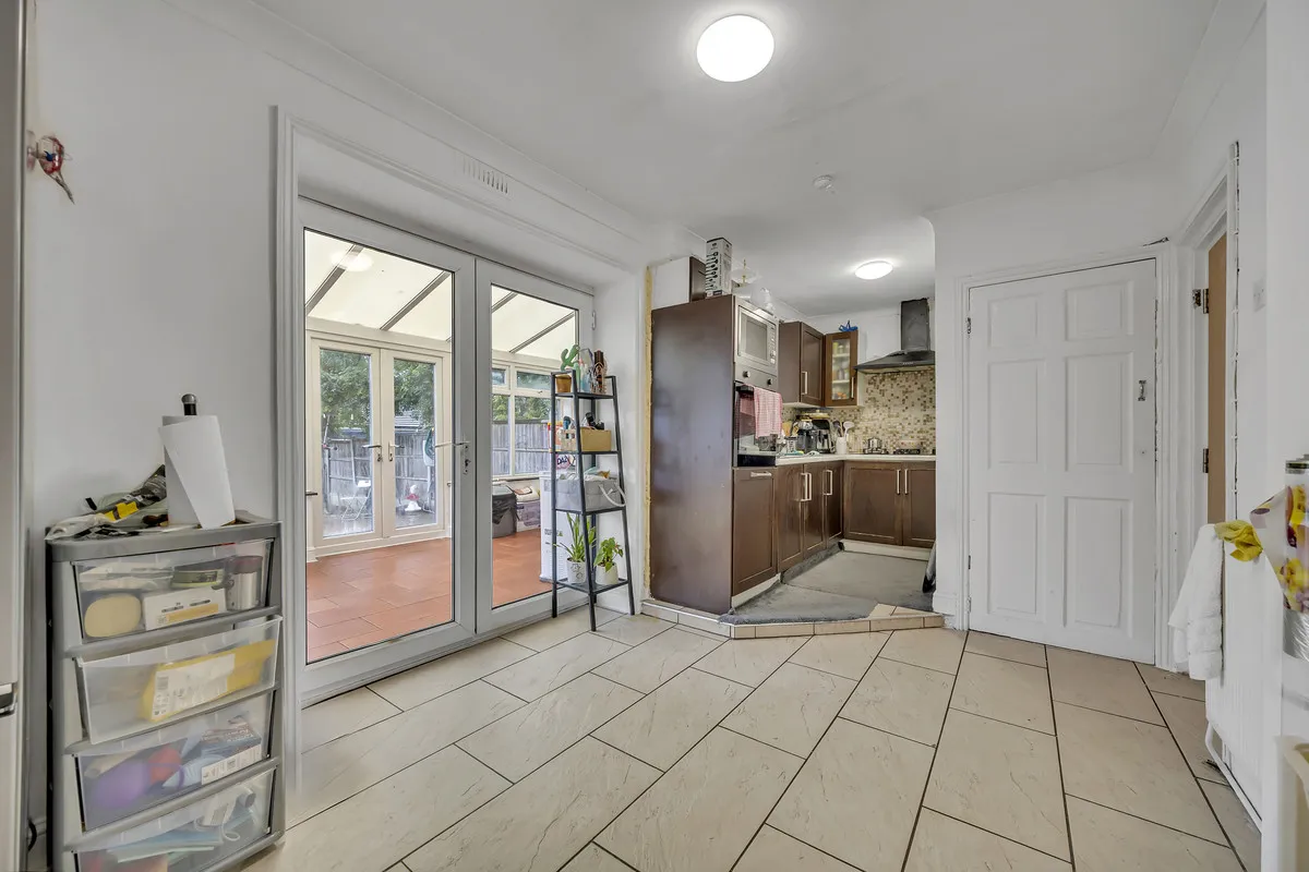 Burrow Road, Chigwell, IG7 4NL, photo 3
