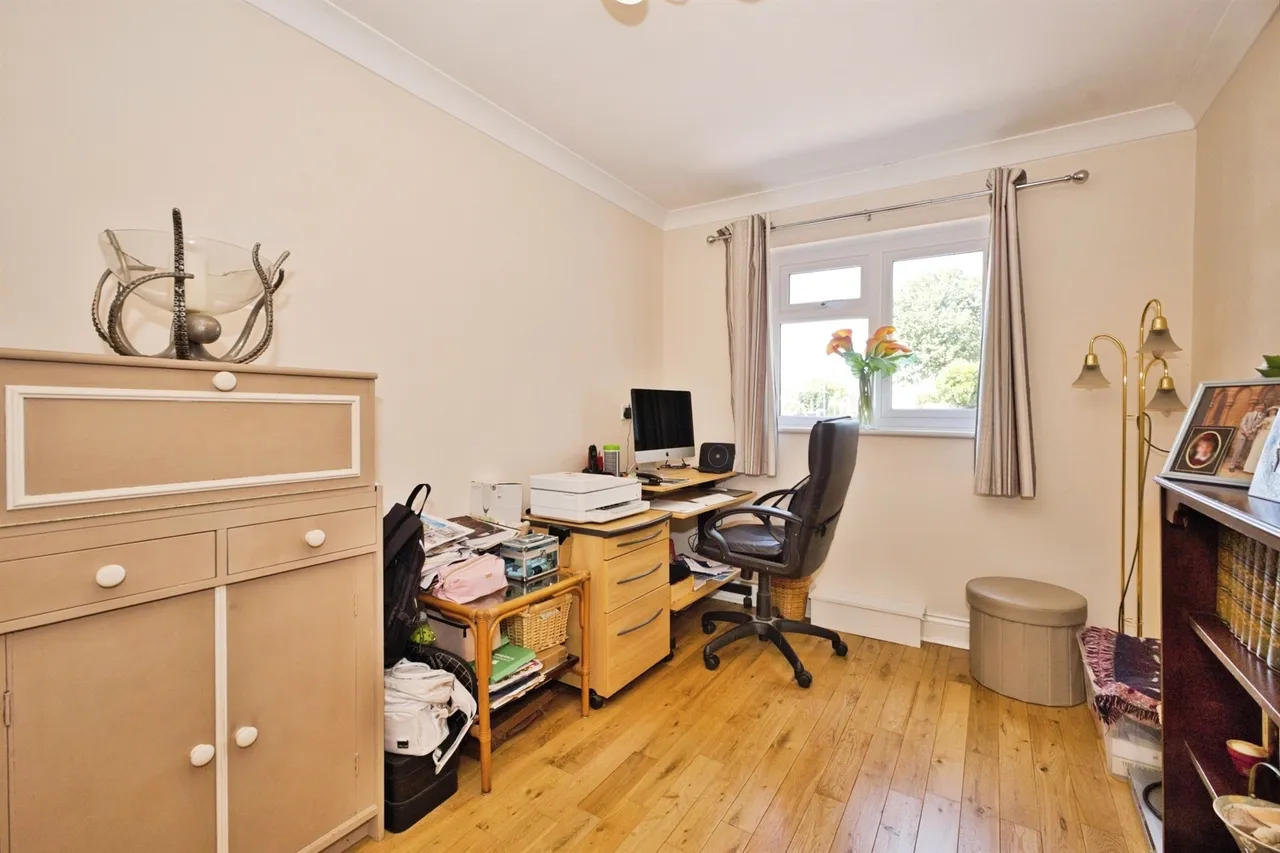 Wraxhill Road, YEOVIL, photo 9