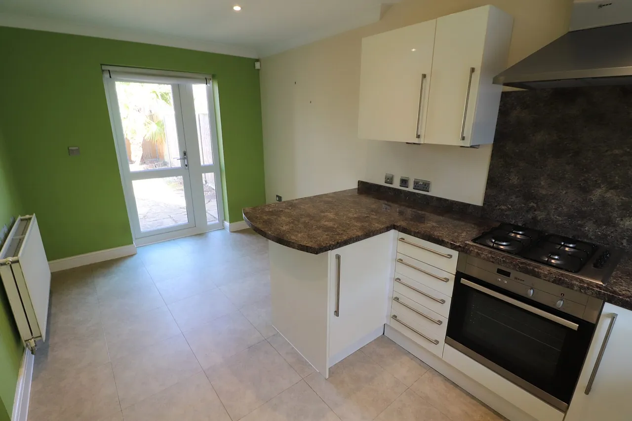 The Grove, Shephall Green, SG2, photo 2