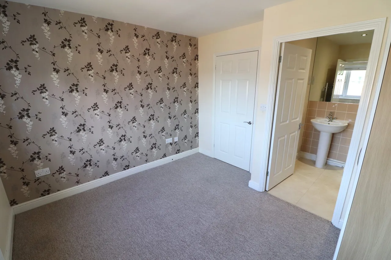 The Grove, Shephall Green, SG2, photo 6