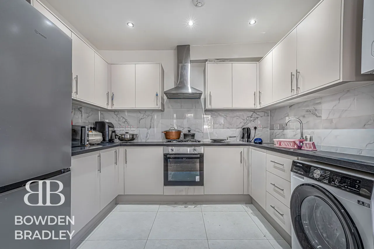 Marlands Road, Clayhall, IG5, photo 4