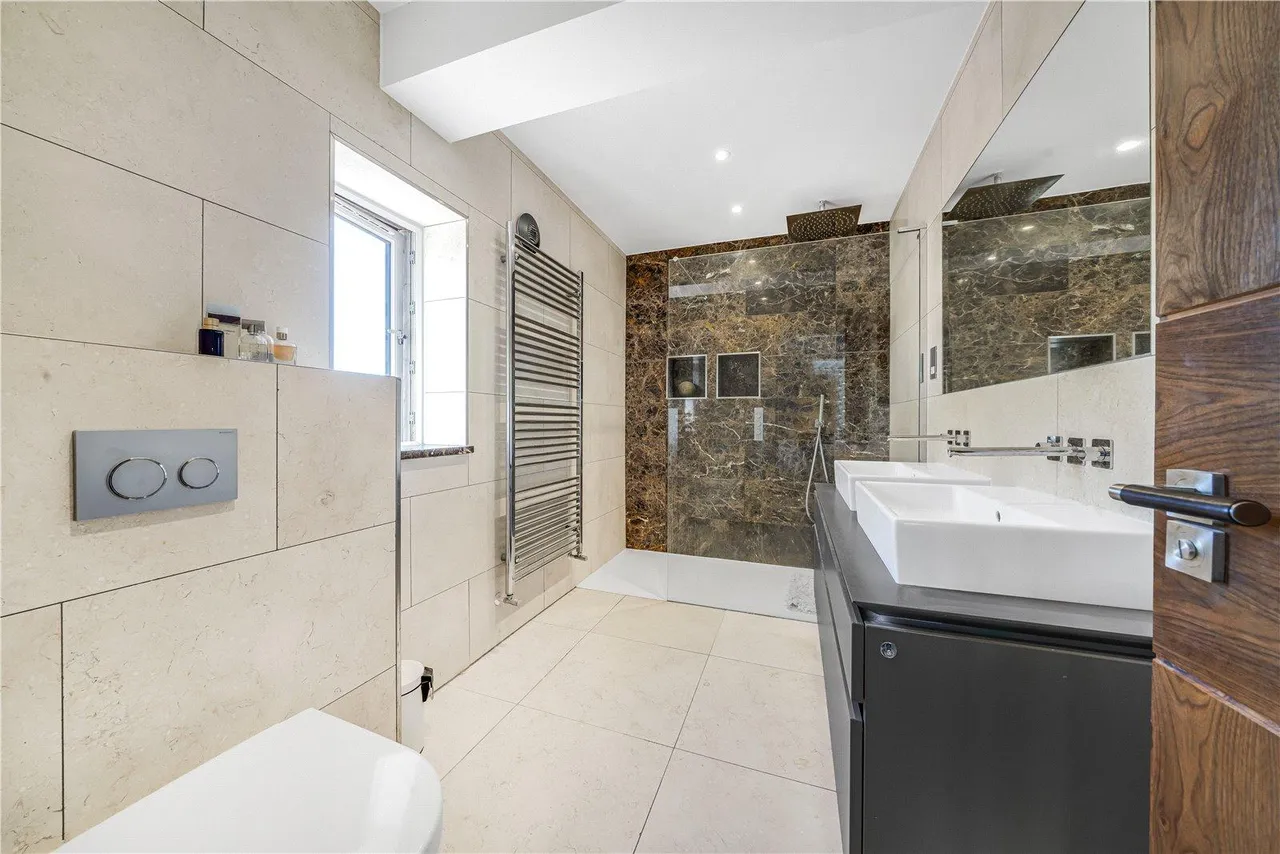 sq ft. Perfect for multi-generational, photo 19