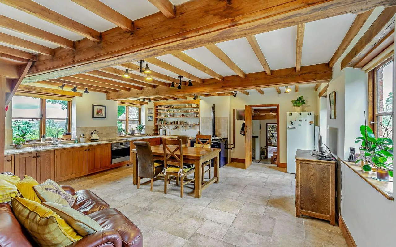 Llandyssil, Montgomery, SY15, photo 5