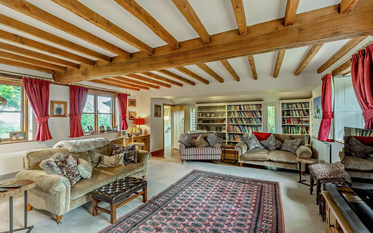 Llandyssil, Montgomery, SY15, photo 9
