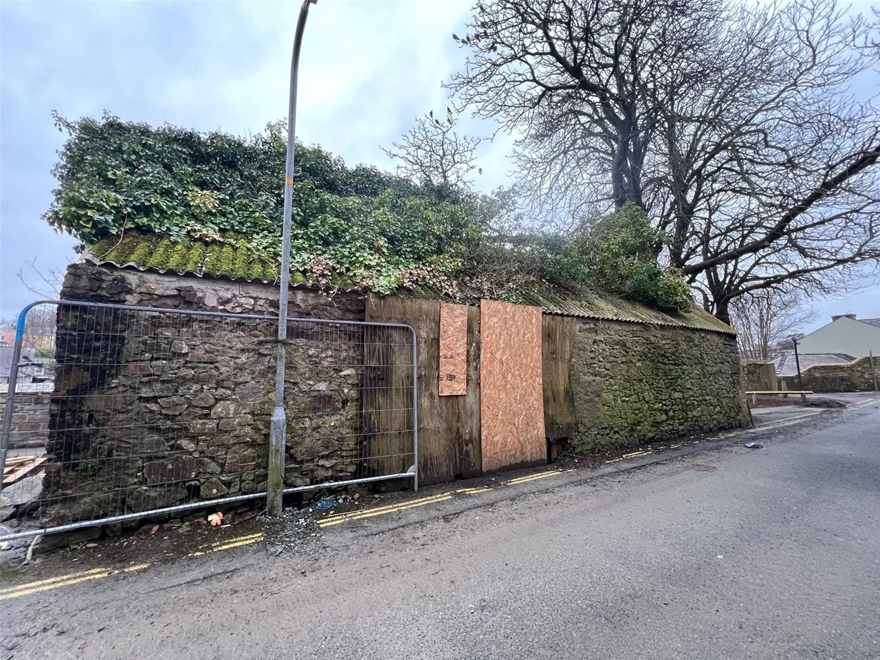 2 bed barn conversion for sale, Castle Hill, Haverfordwest, SA61