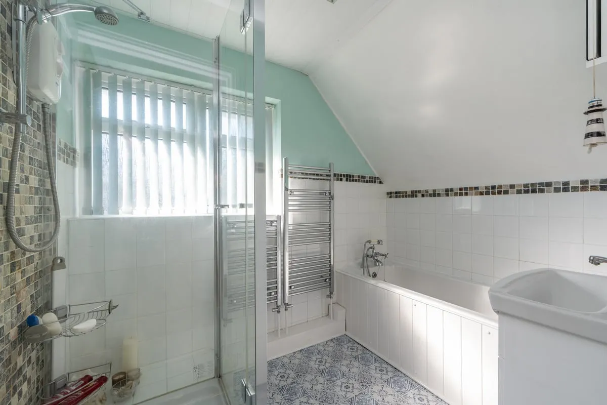 Sandilands Close, East Stour, SP8, photo 16