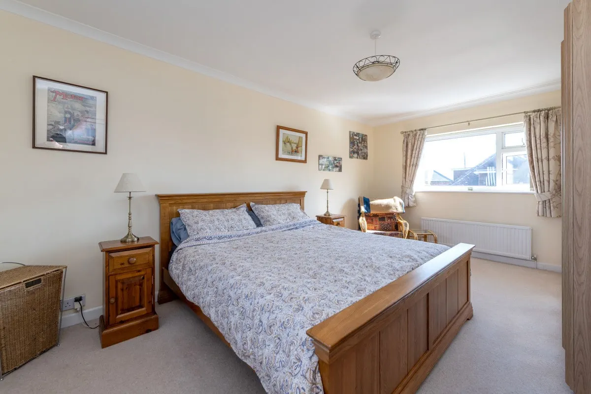 Sandilands Close, East Stour, SP8, photo 12