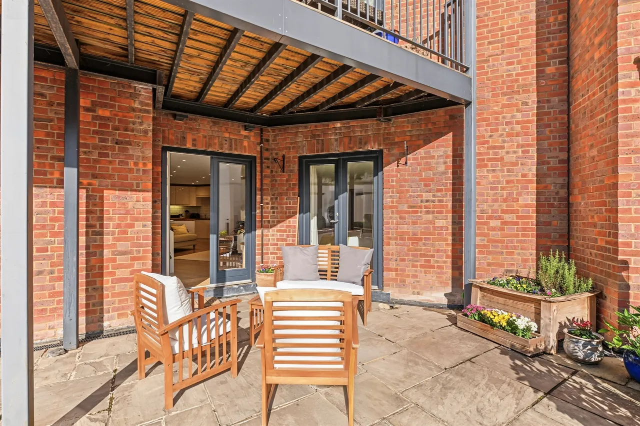Brook Street, Tring, HP23, photo 13