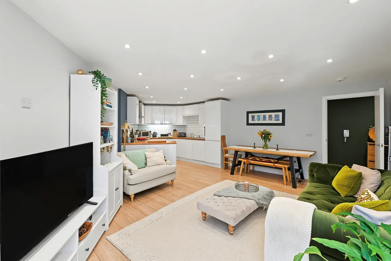Brook Street, Tring, HP23, photo 4