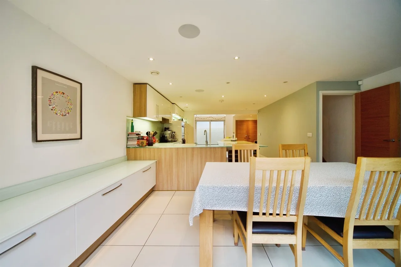 Alexis Row, Broxbourne, photo 6