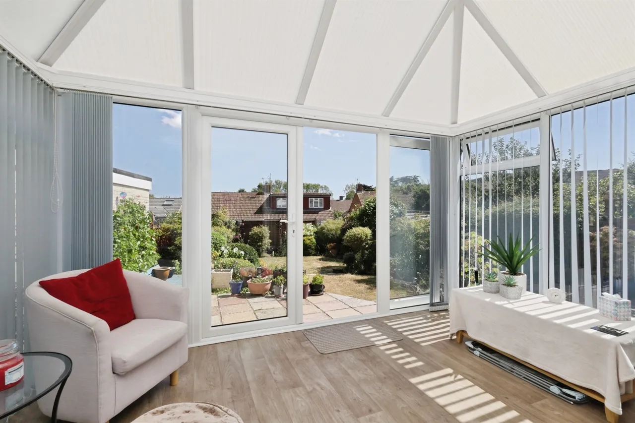 Paddock Gardens, Polegate, photo 5