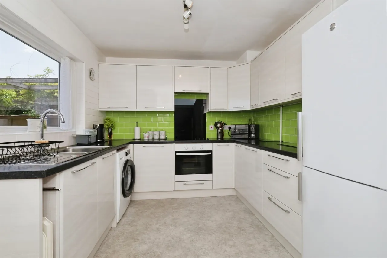 Paddock Gardens, Polegate, photo 6