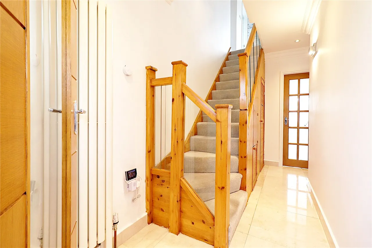 Elsa Road, Welling, DA16, photo 36