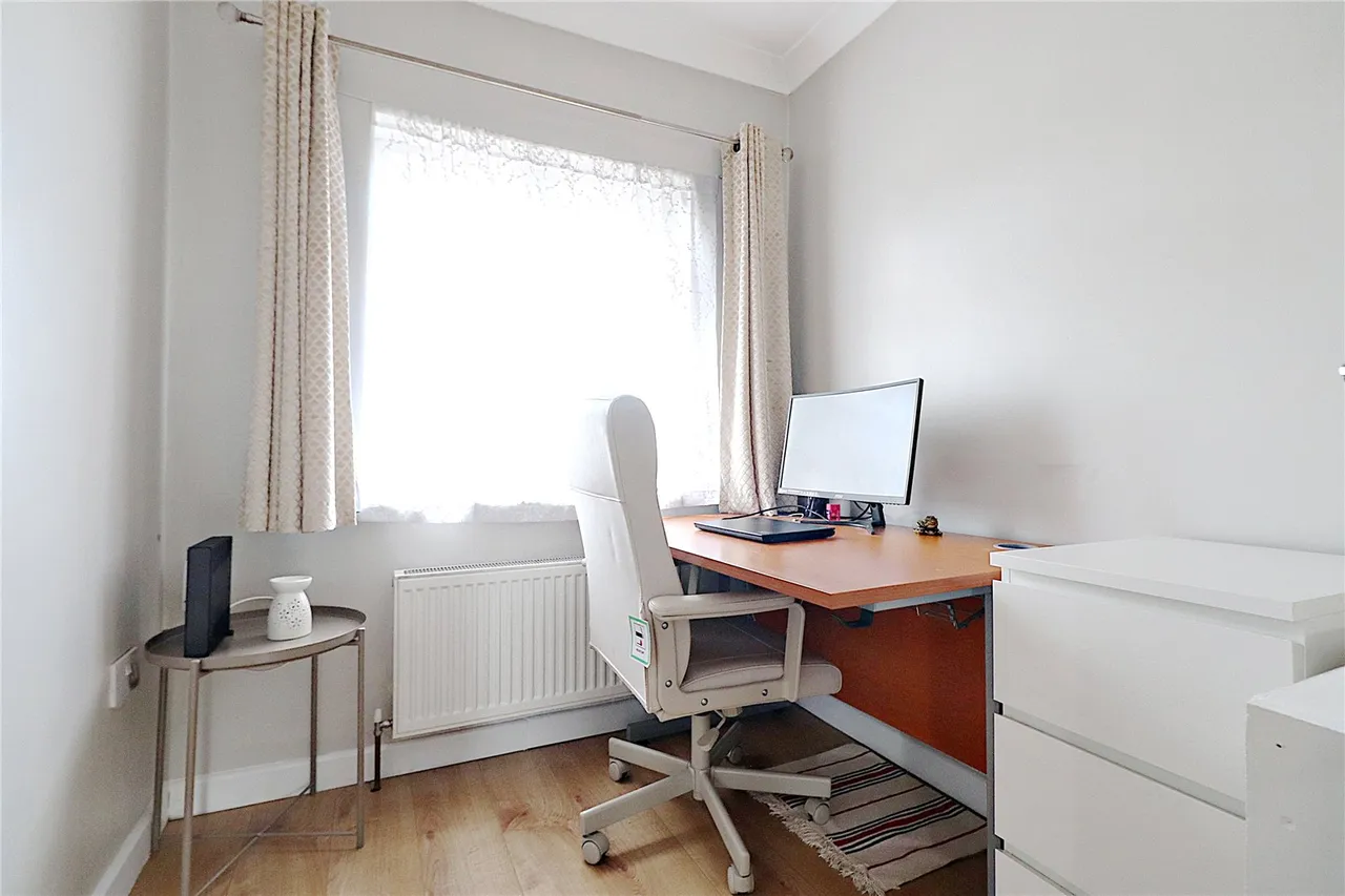 Elsa Road, Welling, DA16, photo 39