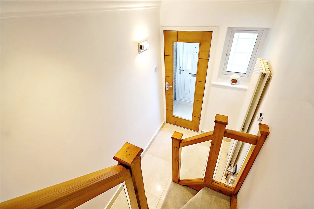 Elsa Road, Welling, DA16, photo 37