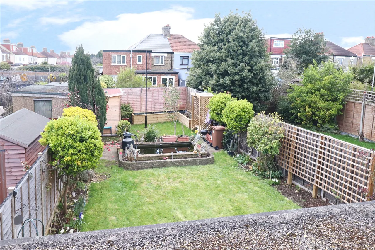 Elsa Road, Welling, DA16, photo 40