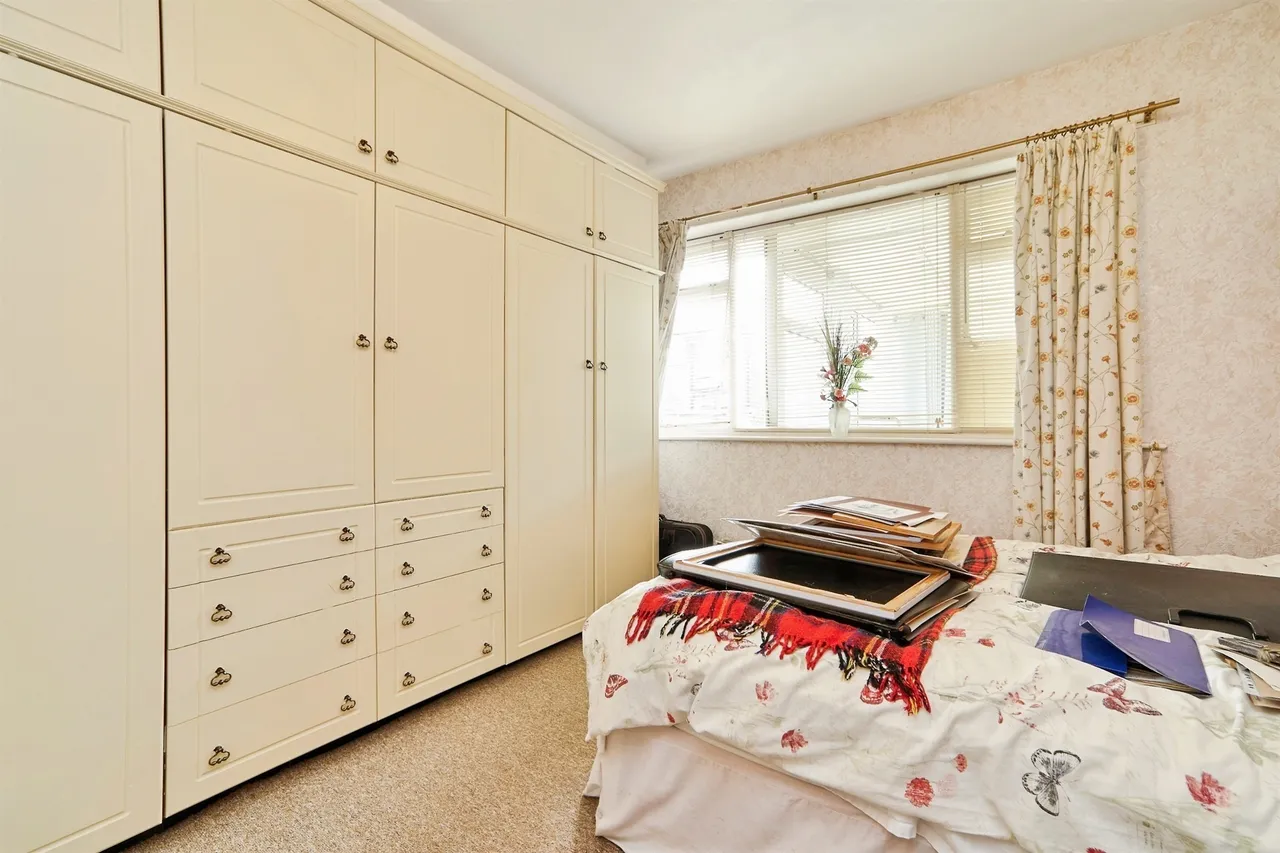 Kirkwood Lane, Leeds, LS16, photo 8