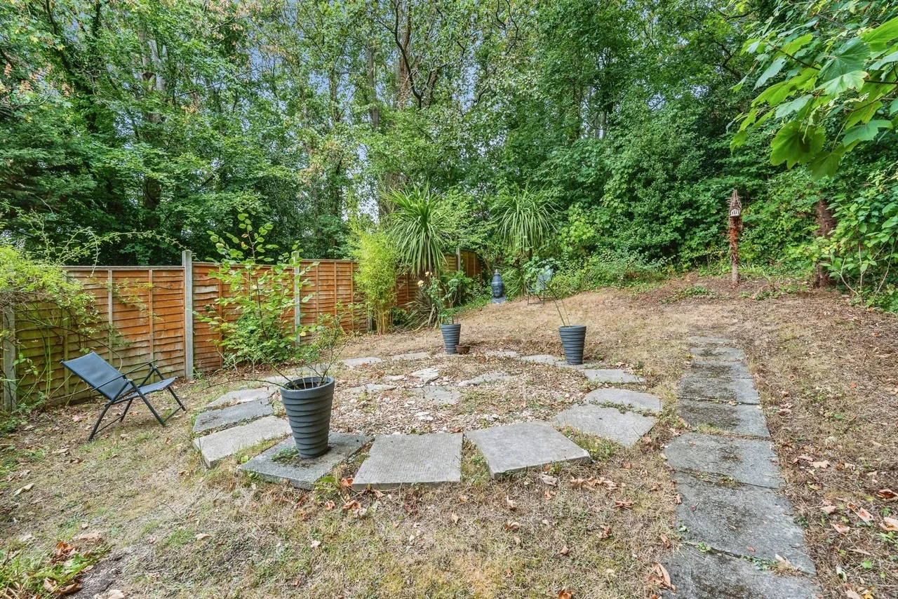 Leybourne Avenue, Southampton, SO18, photo 13