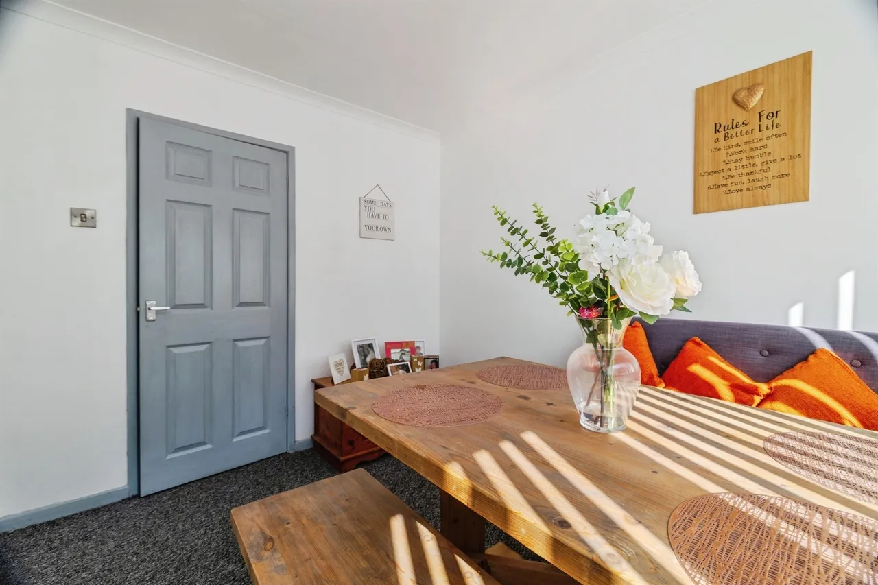 Almond Crescent, Waddington, LINCOLN, photo 12