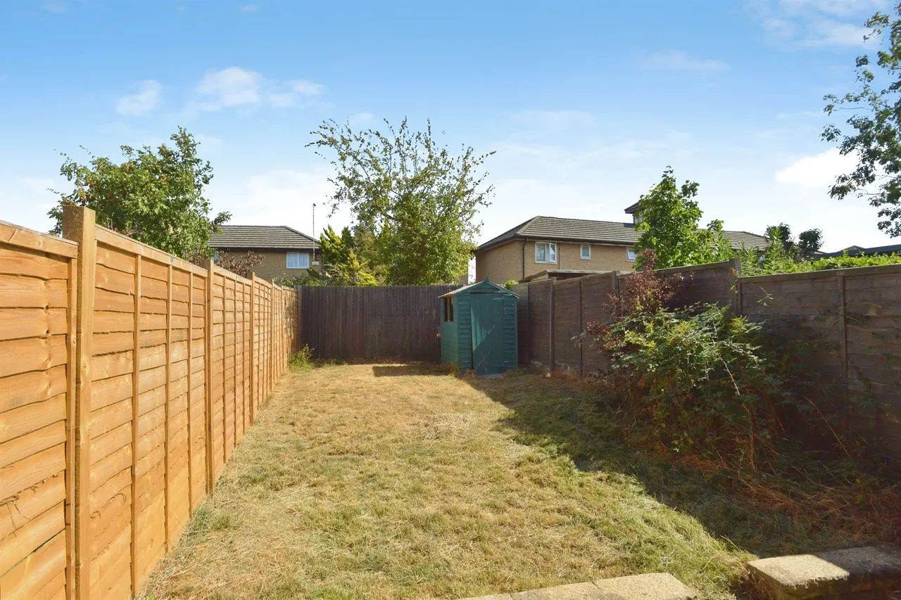Chevalier Grove, Crownhill, Milton Keynes, photo 9
