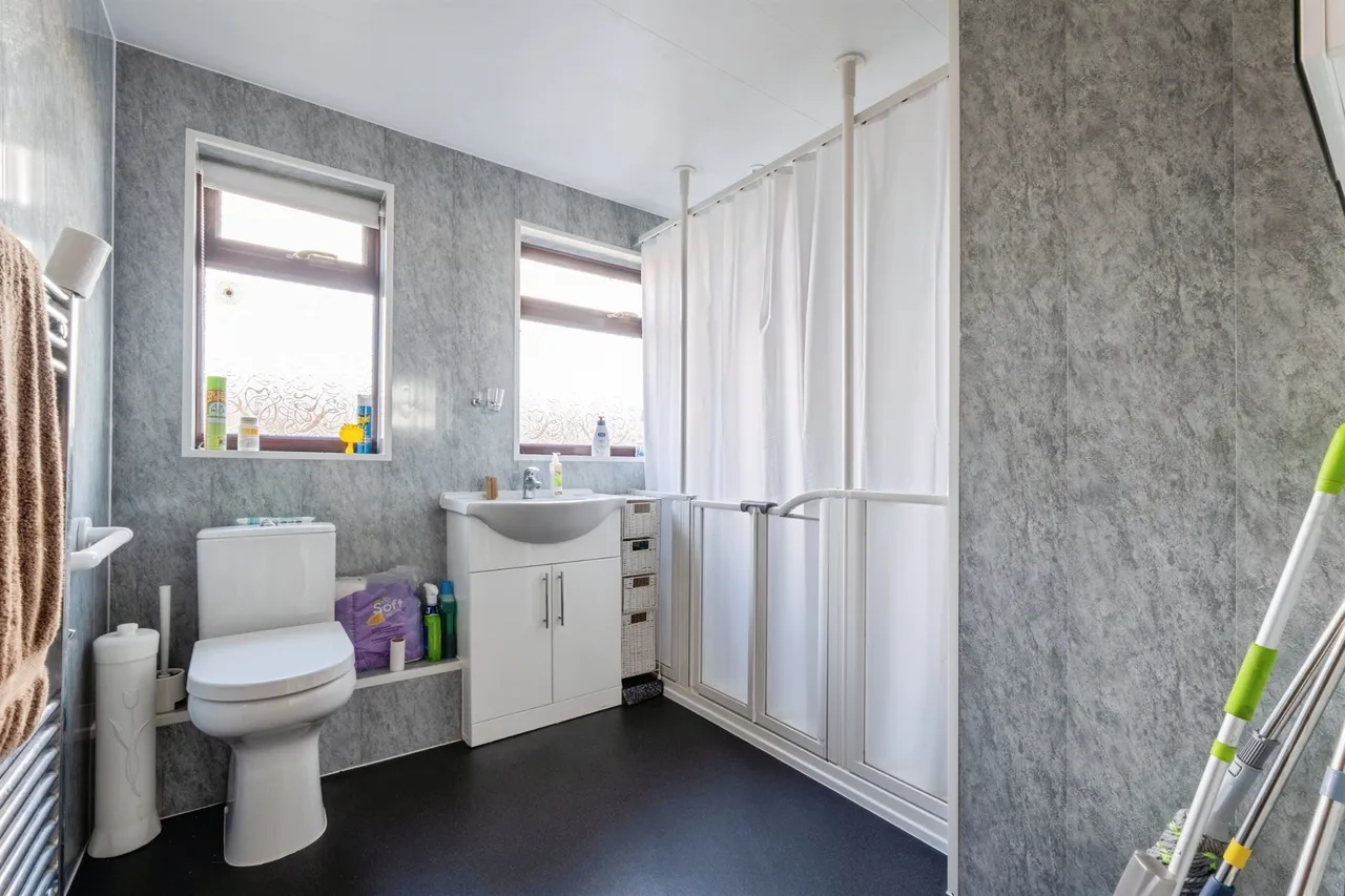 Rawlins Way, Feltwell, Thetford, photo 6