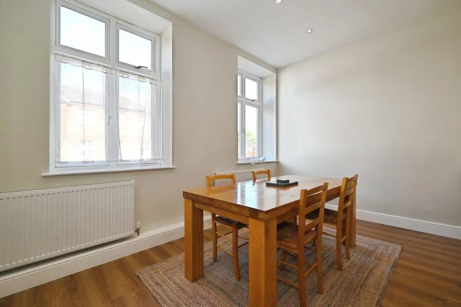 Twyford Road, Wokingham, RG40, photo 5