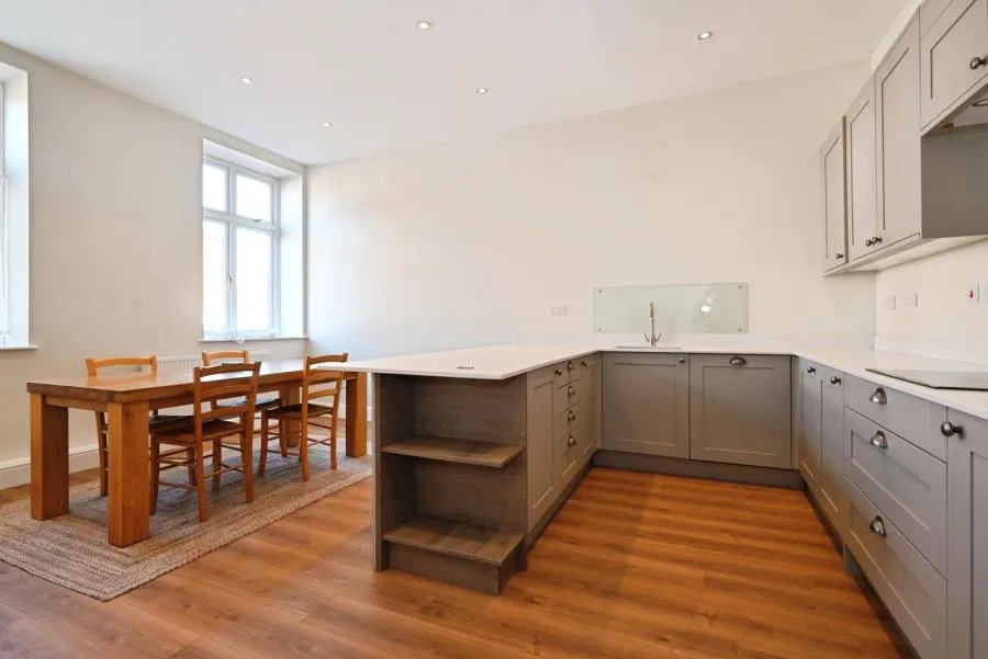 Twyford Road, Wokingham, RG40, photo 3