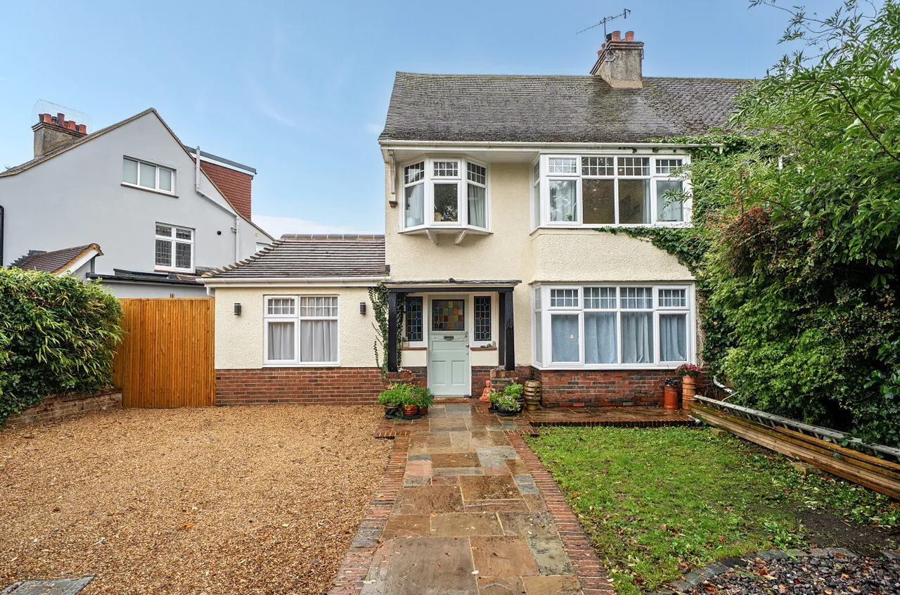 4 bed house for sale, Buckingham Road, Shoreham-by-Sea, BN43